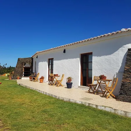 Russo Surf - Vale Figueiras 알제주르