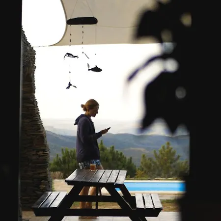 Russo Surf - Vale Figueiras 알제주르